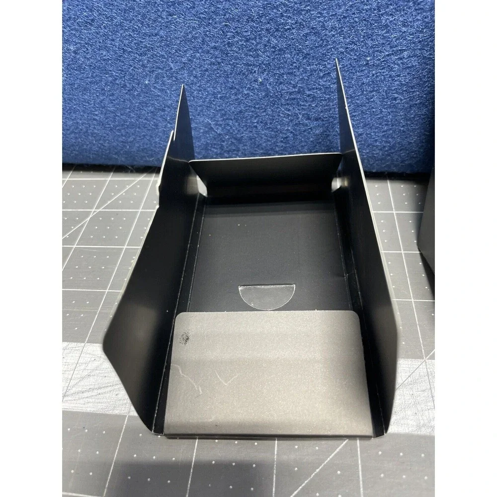 Apple iPhone 3GS Box Only 8 GB Black NO PHONE